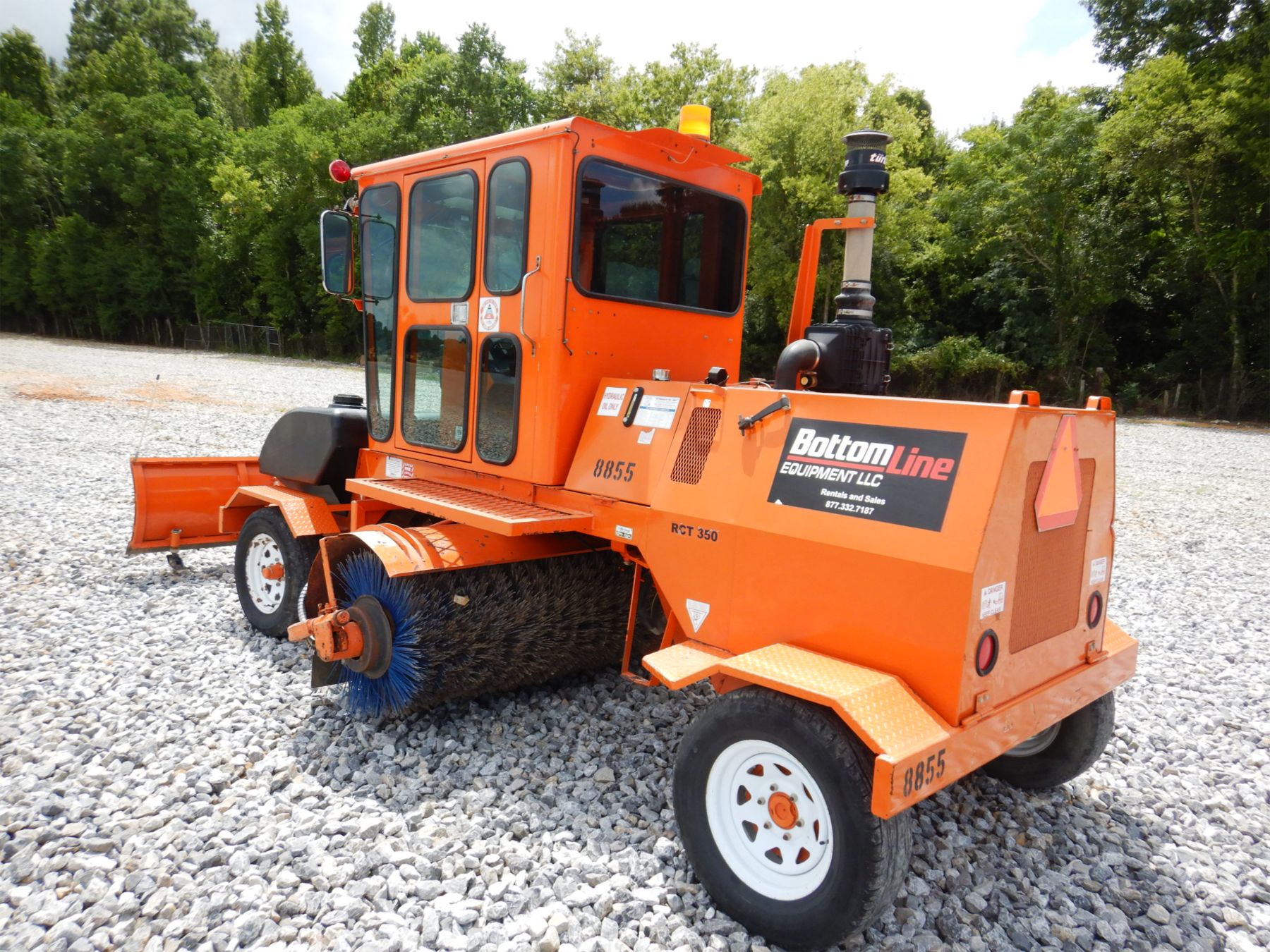 2019 BROCE RCT350 Broom