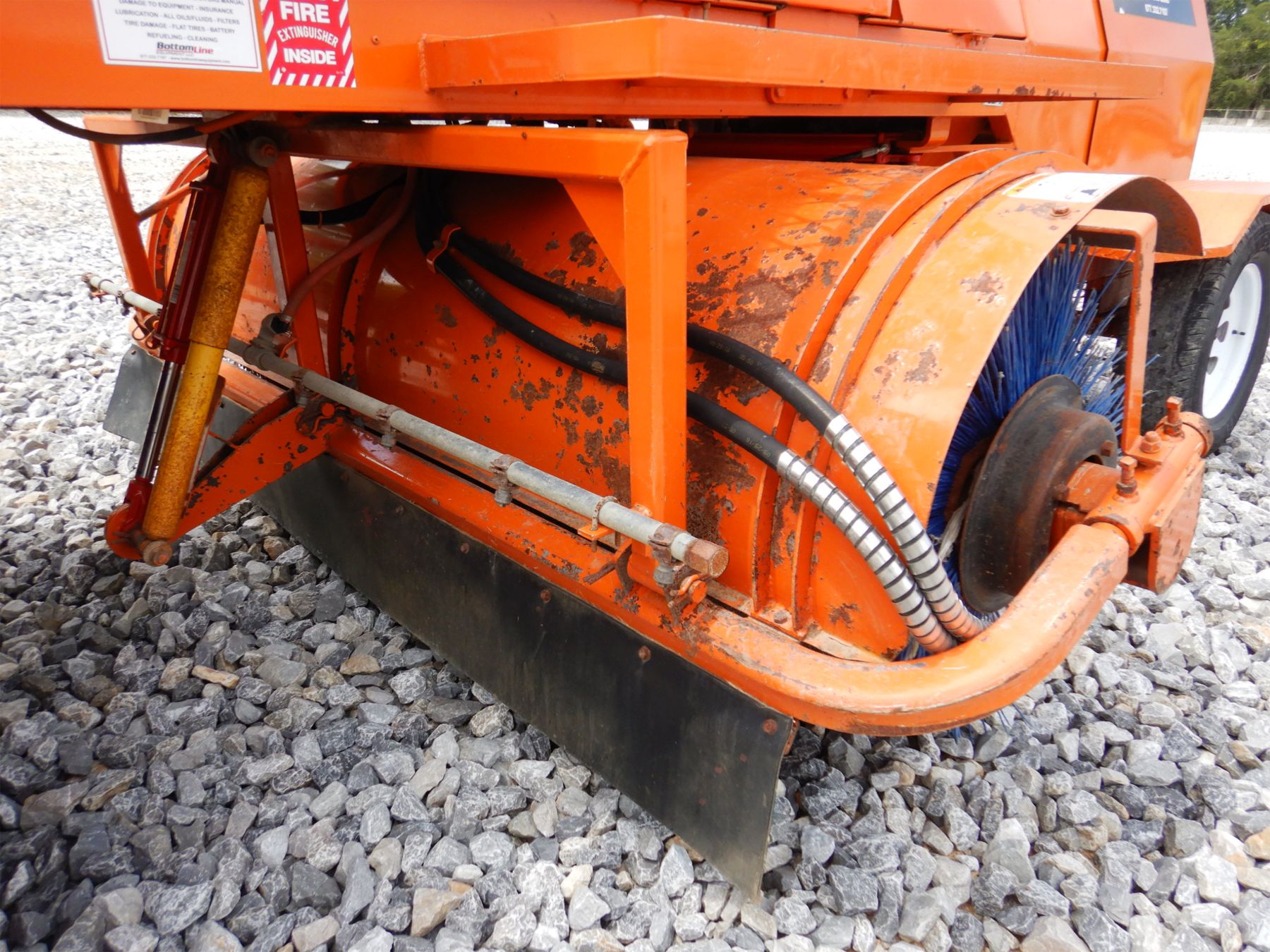 2019 BROCE RCT350 Broom