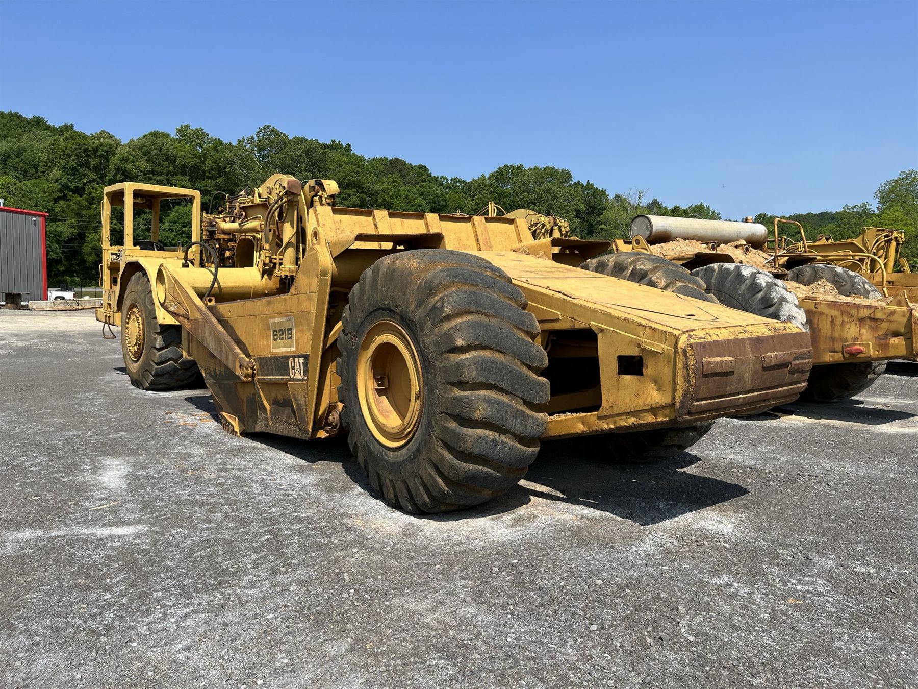 1980 CAT 621B Motor Scraper - J.M. Wood Auction Company, Inc.