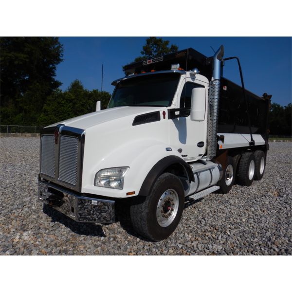 2018 KENWORTH T880 Dump Truck