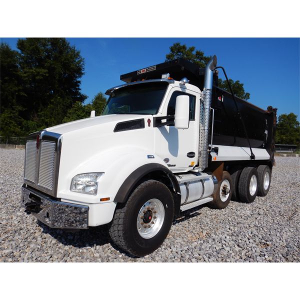 2018 KENWORTH T880 Dump Truck