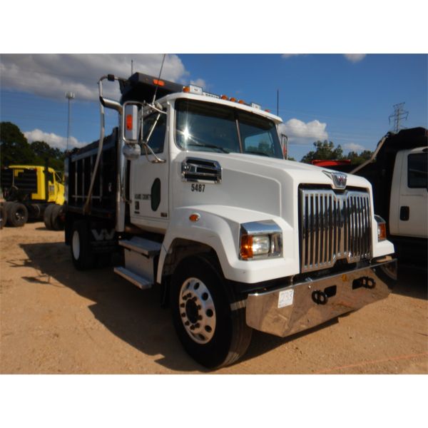 2018 WESTERN STAR 4700SF Dump Truck