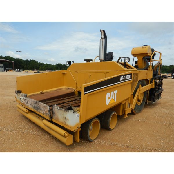 2002 CAT AP-1000B Asphalt Paver