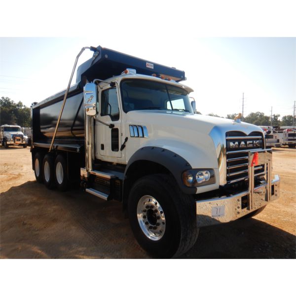 2022 MACK GR64F Dump Truck