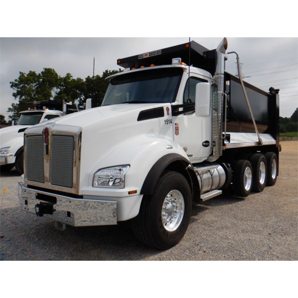 2022 KENWORTH T880 Dump Truck