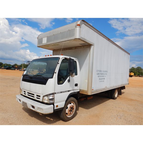 2006 ISUZU NPR HD Box Truck