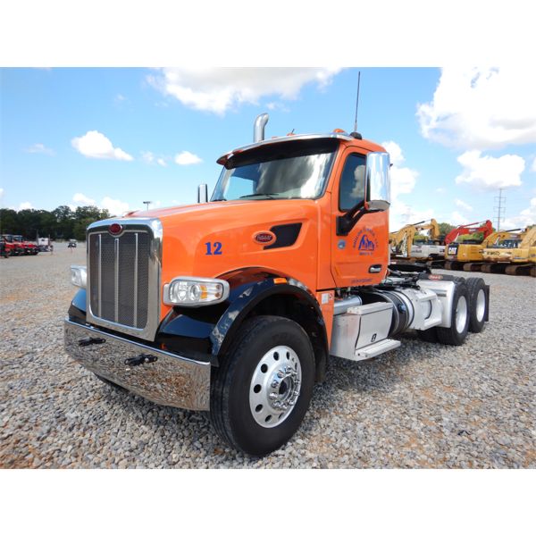 2020 PETERBILT 567 Day Cab Truck