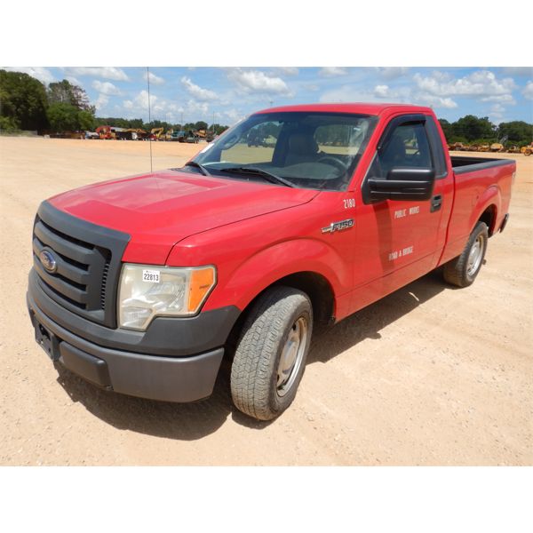 2010 FORD F150 XL Pickup Truck