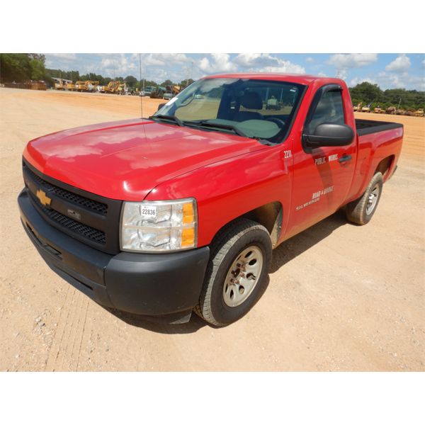 2013 CHEVROLET SLVERADO 1500 Pickup Truck