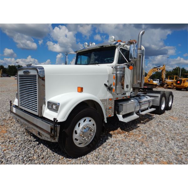 2007 FREIGHTLINER CLASSIC XL Day Cab Truck