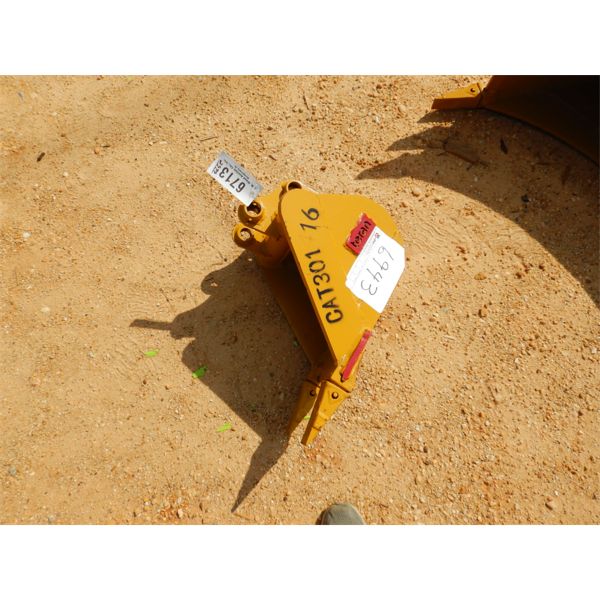 TERAN 16" TRAPEZOIDAL BUCKET