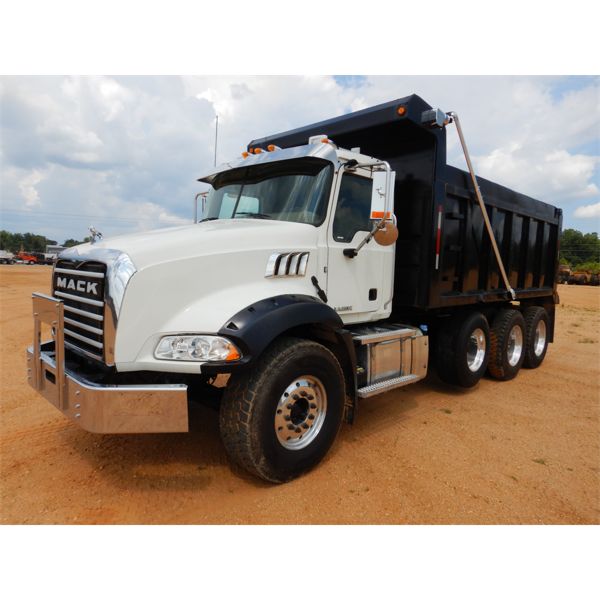 2015 MACK GU813 Dump Truck