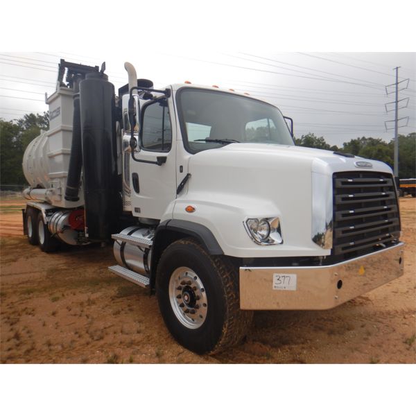 2020 FREIGHTLINER 114SD Vacuum Truck