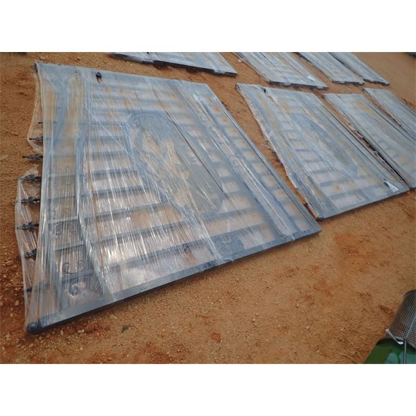 GREATBEAR 14' BI-PARTING WROUGHT IRON GATE