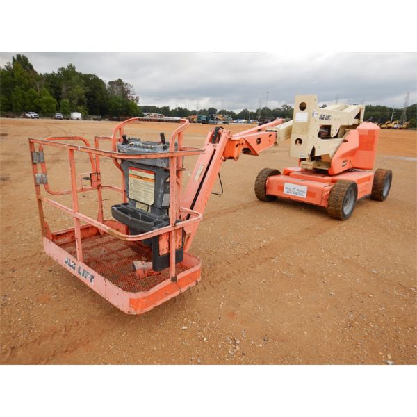 2005 JLG E400AJP Manlift