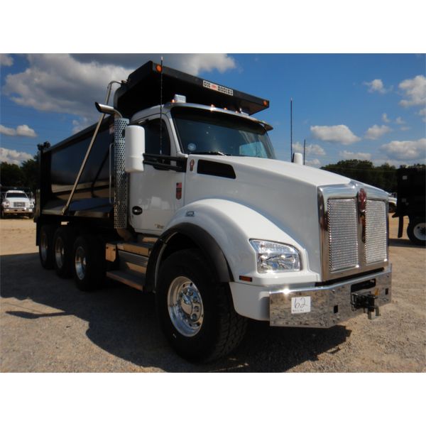 2022 KENWORTH T880 Dump Truck