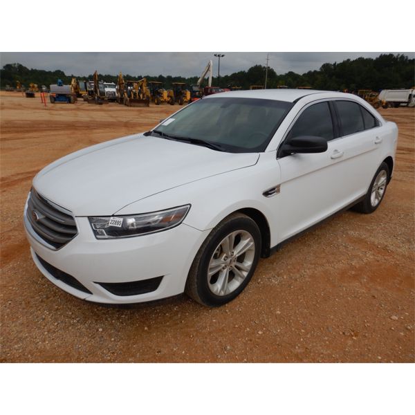 2018 FORD TAURUS Automobile