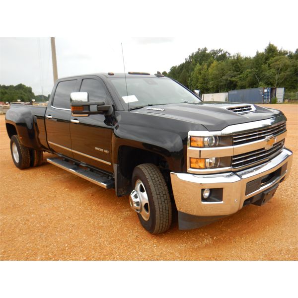 2019 CHEVROLET 3500 HD LTZ Pickup Truck