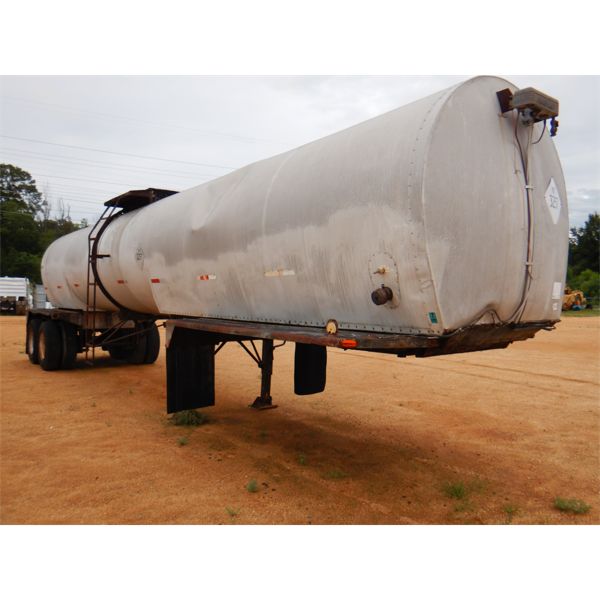 1972 FRUEHAUF TFHF2R Specialty Tank Trailer
