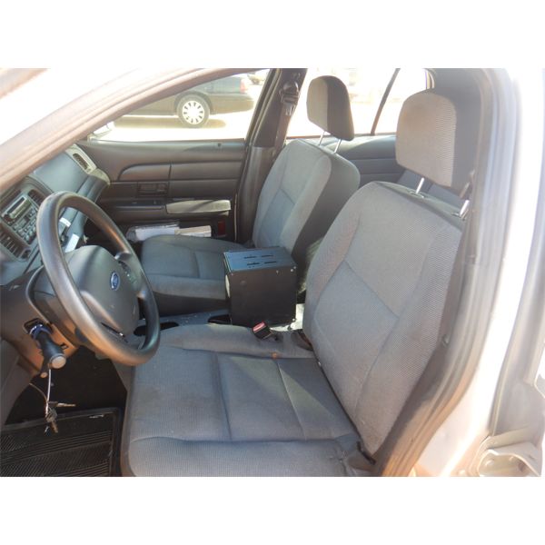 2008 FORD CROWN VICTORIA Automobile