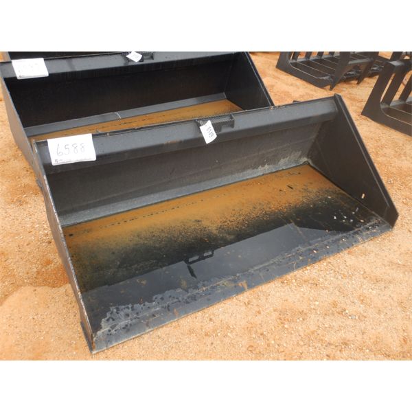 MS ATTACHMENTS 68" LOW PRO BUCKET