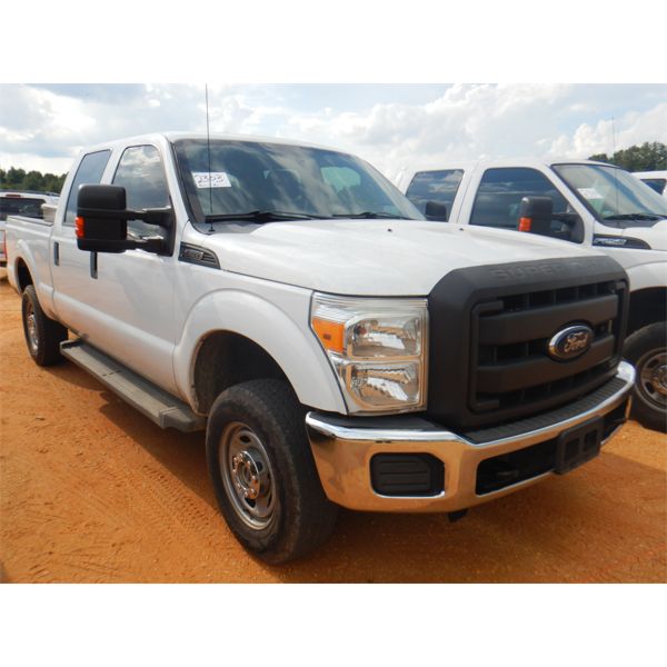 2014 FORD F250 XL Pickup Truck