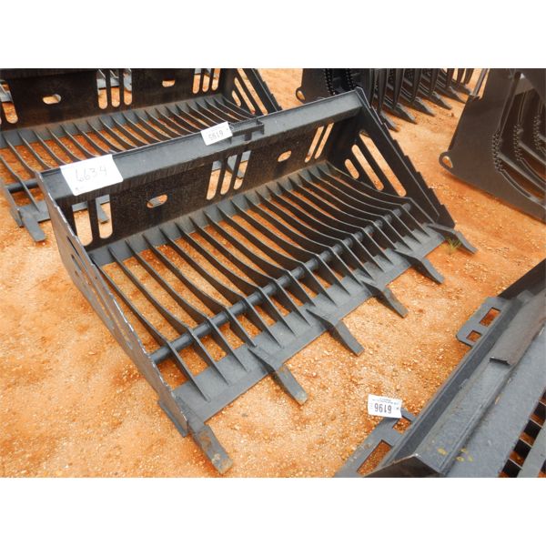 MS ATTACHMENTS 68" ROCK BUCKET w/ TEETH