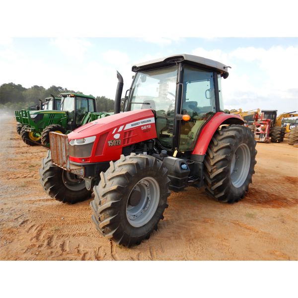 2015 MASSEY FERGUSON 5612 Farm Tractor