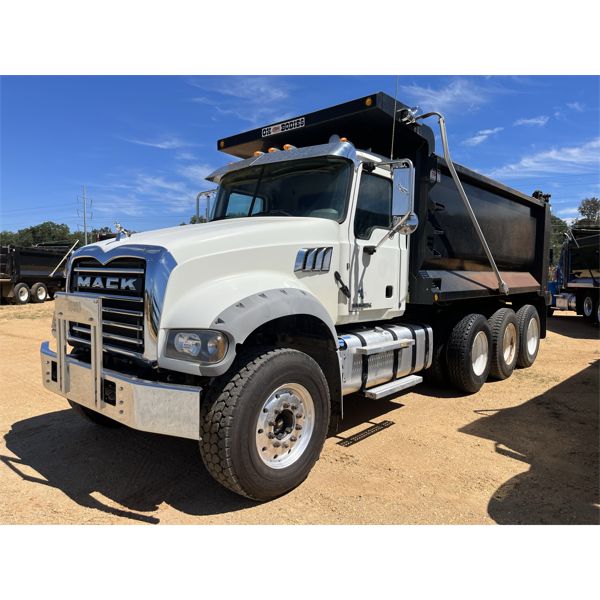 2016 MACK GU713 Dump Truck