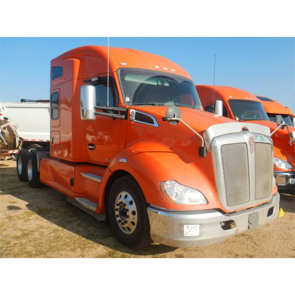 2018 KENWORTH T680 Sleeper Truck