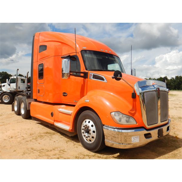 2019 KENWORTH T680 Sleeper Truck