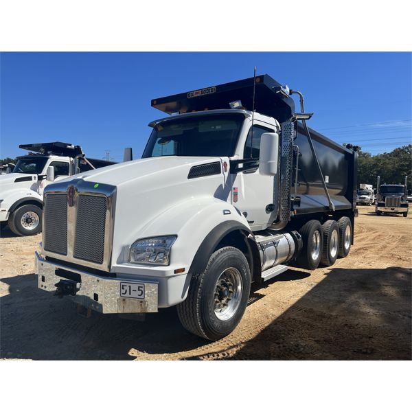 2022 KENWORTH T880 Dump Truck