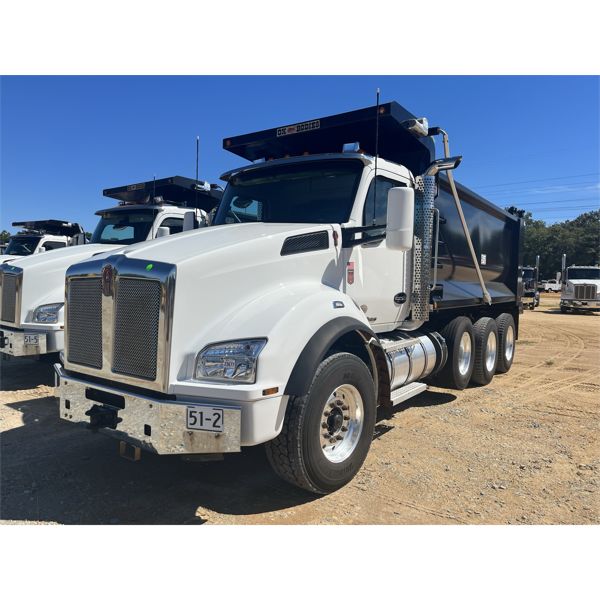 2022 KENWORTH T880 Dump Truck
