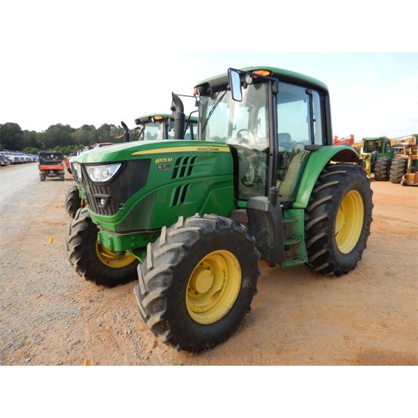 2014 JOHN DEERE 6105M Farm Tractor