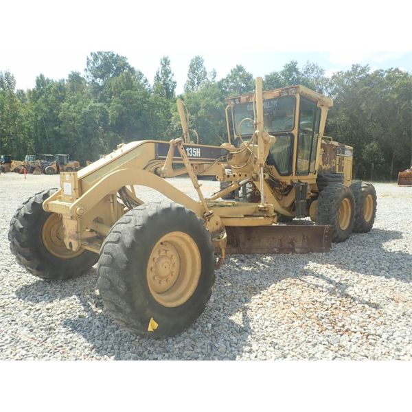 2005 CAT 135H Motor Grader