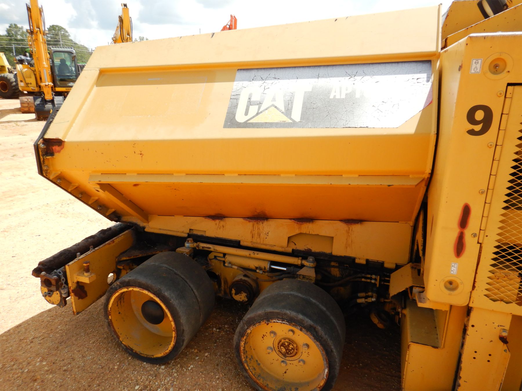 2006 CAT AP1000D Asphalt Paver