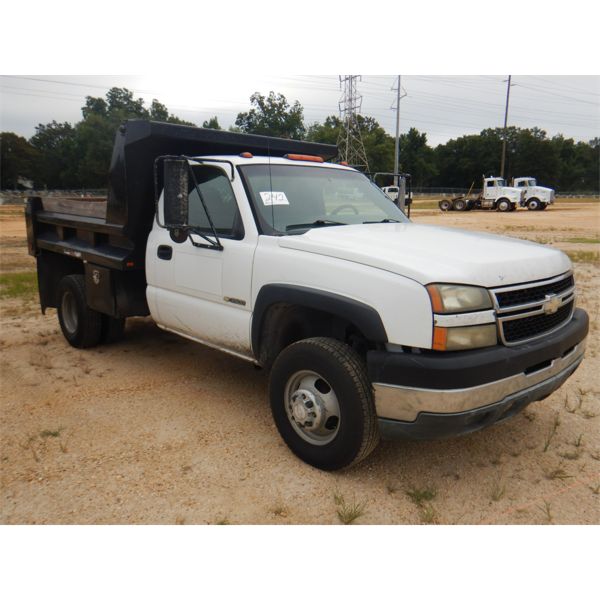2007 CHEVROLET 3500 Dump Truck