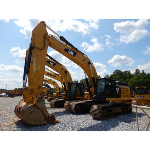 2015 CAT 349FL Excavator