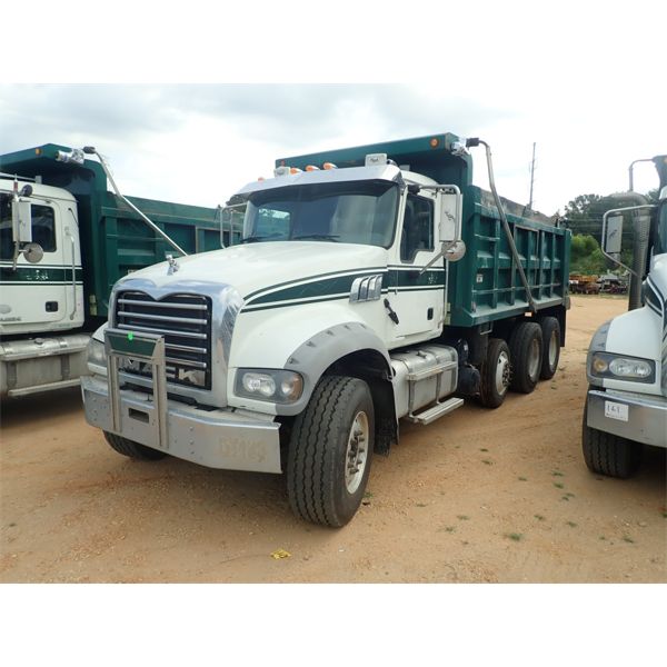 2014 MACK GU713 Dump Truck