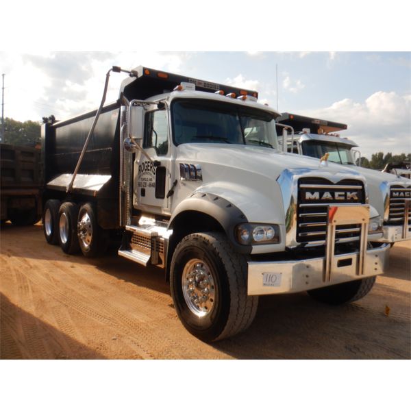 2020 MACK GR84F Dump Truck