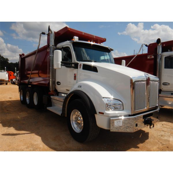2022 KENWORTH T880 Dump Truck