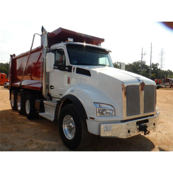 2022 KENWORTH T880 Dump Truck