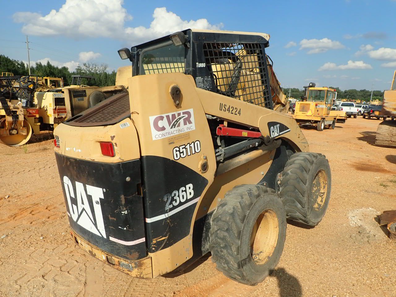 236b 2006 CAT 236B Skid Steer Loader - Wheel