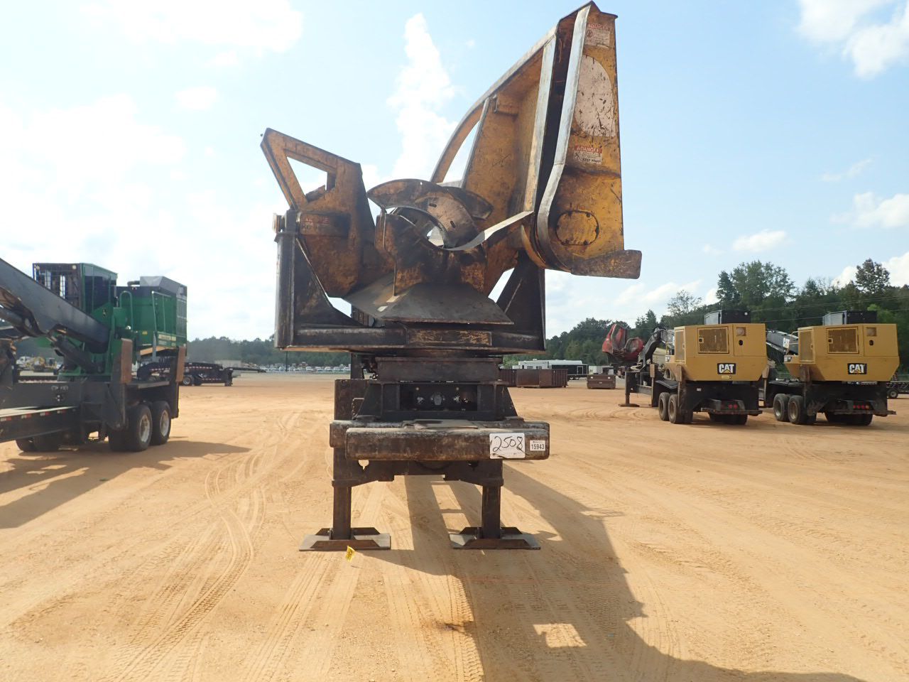 2016 JOHN DEERE 437E Log Loader J.M. Wood Auction Company, Inc.