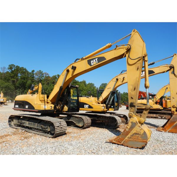 2005 CAT 320CL Excavator