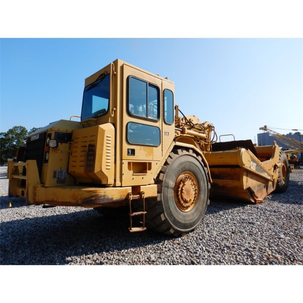 2001 CAT 621G Motor Scraper