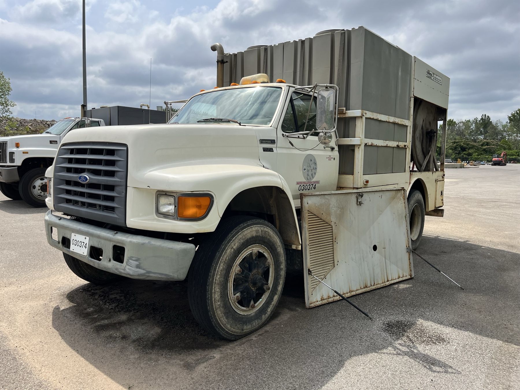 Front Rodder 1997 FORD F SERIES Sewer Rodder Truck