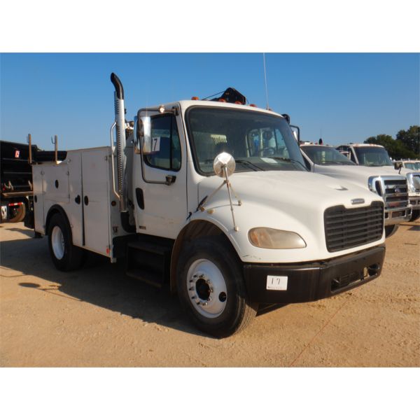 2009 FREIGHTLINER M2 Service / Mechanic Truck