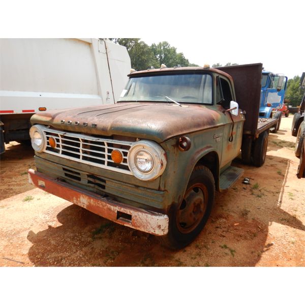DODGE 400 Flatbed Truck