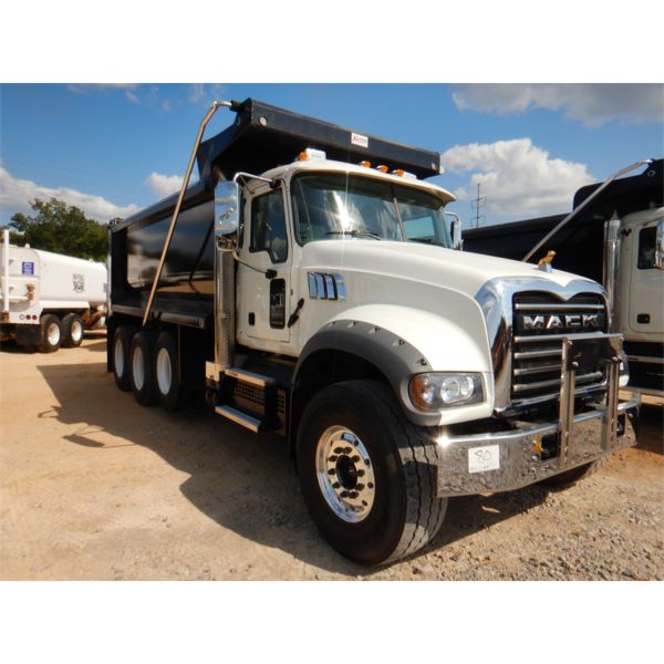 2022 MACK GR64F Dump Truck